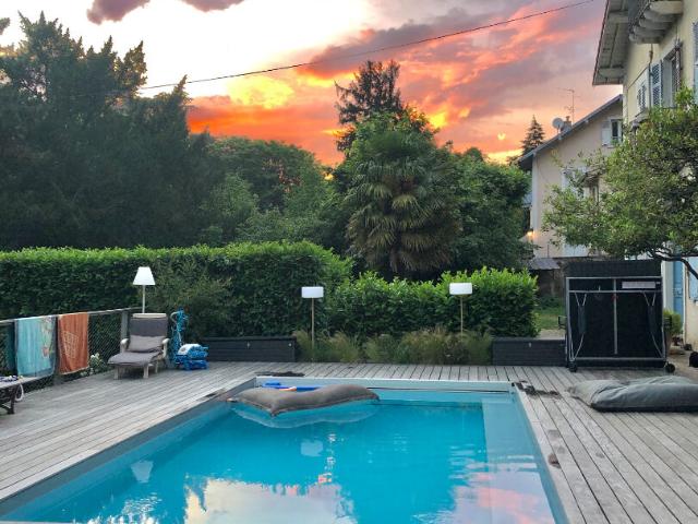 A LOUER MAISON DE 125 M² AVEC JARDIN ET PISCINE CHEMIN DES PEUPLIERS A CALUIRE, Caluire et cuire 69300