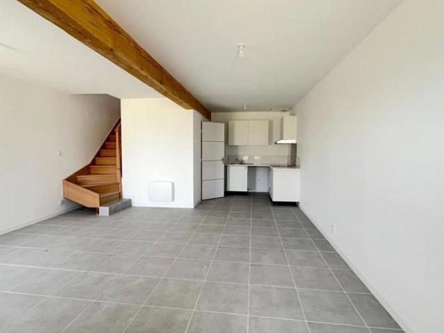 A LOUER MAISON DE TYPE 3 AVEC EXTERIEUR SECTEUR PUGNAC