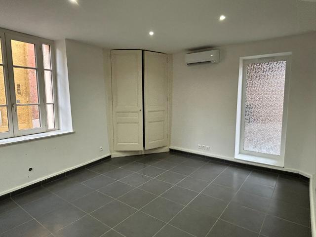 A LOUER MAISON DE VILLE TYPE 3 IMPASSE JEAN COTTON A CALUIRE ET CUIRE