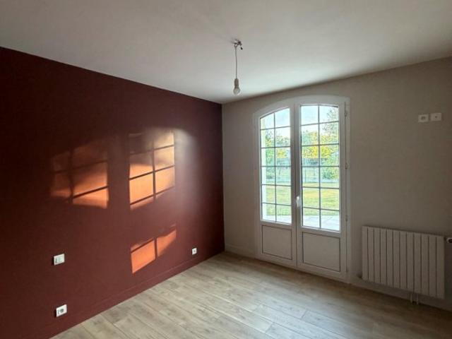 A LOUER Maison d'exception de plain pied T5 de 125m² avec jardin, sous sol c