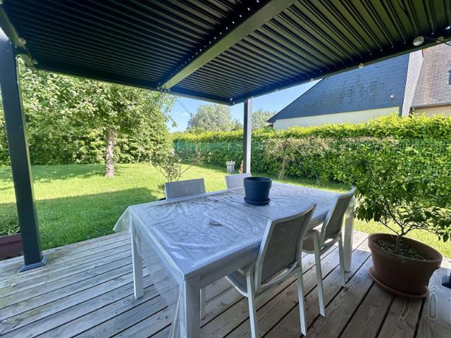A LOUER MAISON INDEPENDANTE LA FRESNAIS T5 4 CHAMBRES JARDIN GARAGE GRENIER