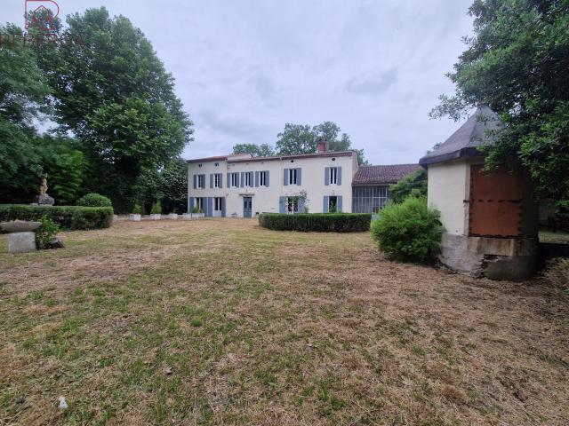 A LOUER MAISON LABRUGUIERE