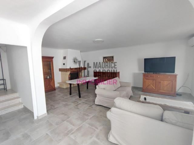 A LOUER MAISON meublée PERNES LES FONTAINES 4 pièces 99.38m²