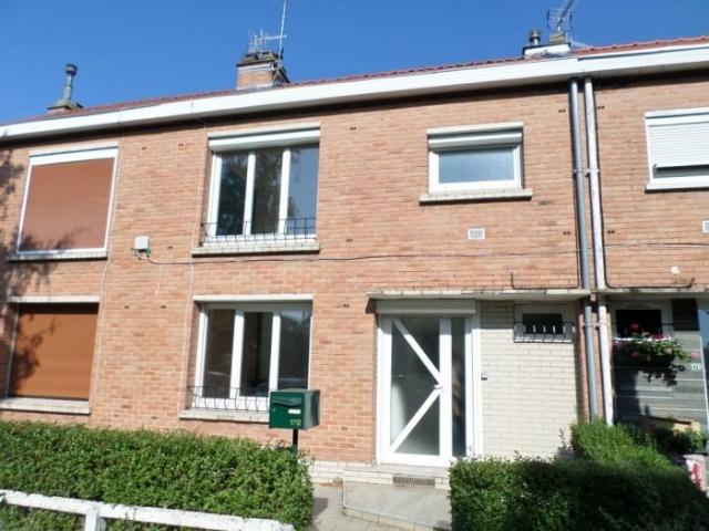 À louer Maison mitoyenne 2 côtés, 4 pièces située à Lambersart 59130