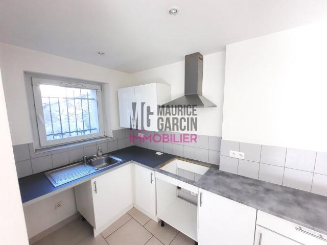 A LOUER MAISON PERNES LES FONTAINES 3 pièces 77.15m²