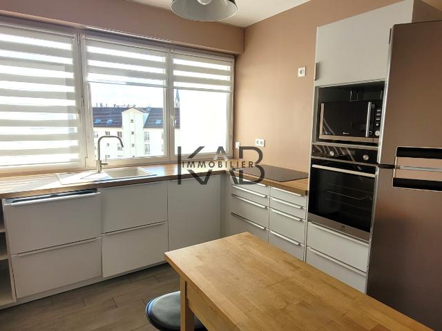 A LOUER ! METZ SABLON: Appartement F5 avec cave, place de parking et balcon