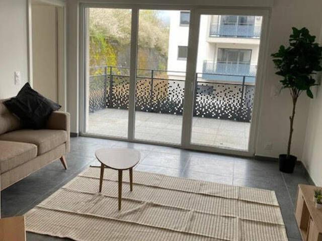 A LOUER Mont Saint Martin F2 Meublé Balcon et Garage