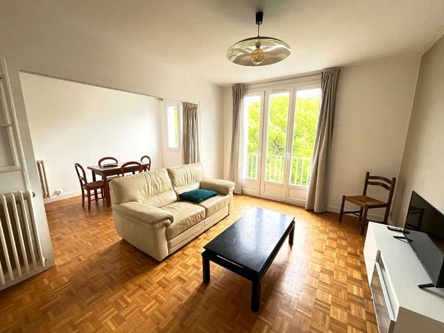 A LOUER NANTES QUARTIER ZOLA T3 MEUBLE