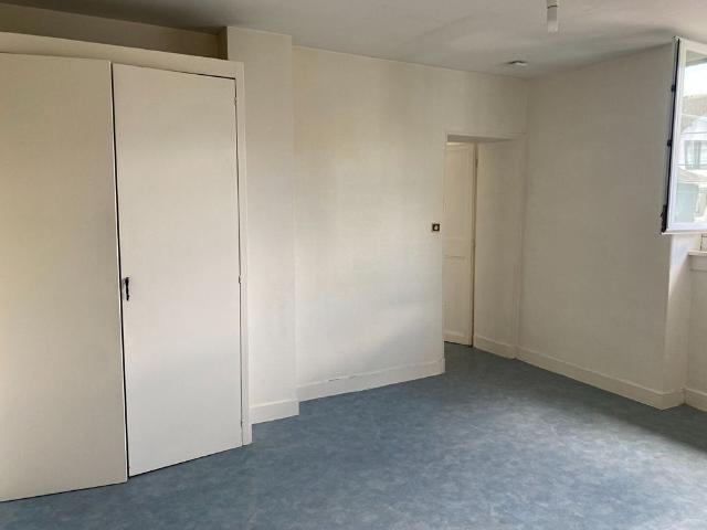A LOUER NANTES ST CLEMENT Appartement Type 1 de 28.52 mï¿½ IDEAL ETUDIANT !