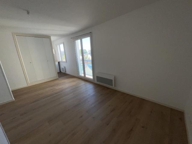 A LOUER Avenue de Dun T1 de 30m2 avec parking