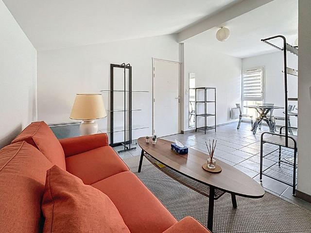 A LOUER AVIGNON INTRAMUROS 84000: Appartement meublé 2 pièces 51.03m2 Quartier Vernet