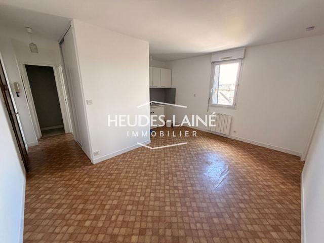 A LOUER: AVRANCHES Appartement F2 Non Meublé