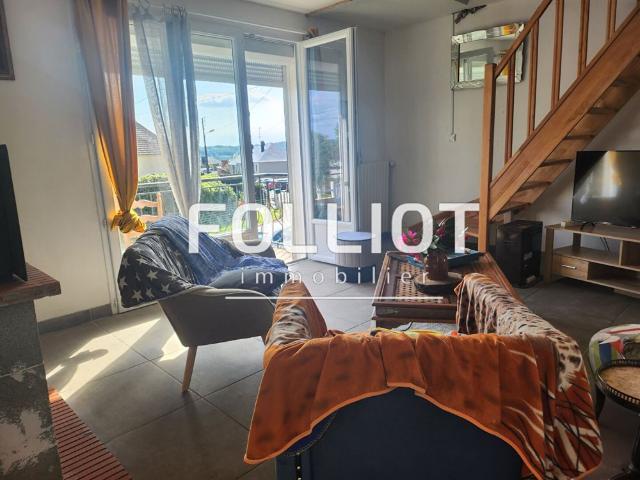 A LOUER A 10 min de VIRE, maison T3 AVEC GARAGE et TERRAIN