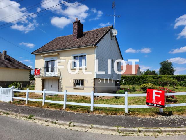 A LOUER A 10 min de VIRE, maison T3 AVEC GARAGE et TERRAIN