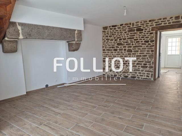 A LOUER A 10 min de VIRE Maison T3 ENTIEREMENT RENOVEE
