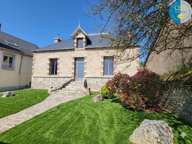 À louer à Carentoir: grande maison T7 entièrement rénovée