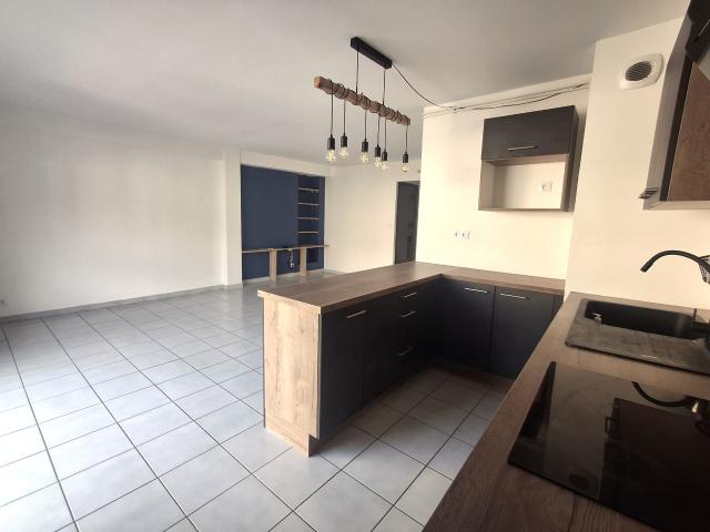 A.LOUER A CASTANET Bel appartement de type 3 de 69m2