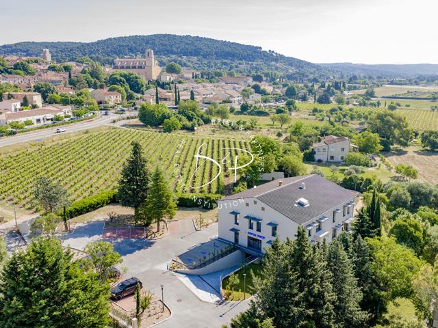 A louer à Lorgues Local commercial neuf 152 m2 dans pôle santé Soléia