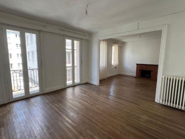 A LOUER: A Lorient appartement en hyper centre 126m²