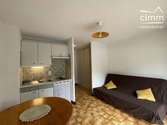 A LOUER A SALLANCHES STUDIO MEUBLE