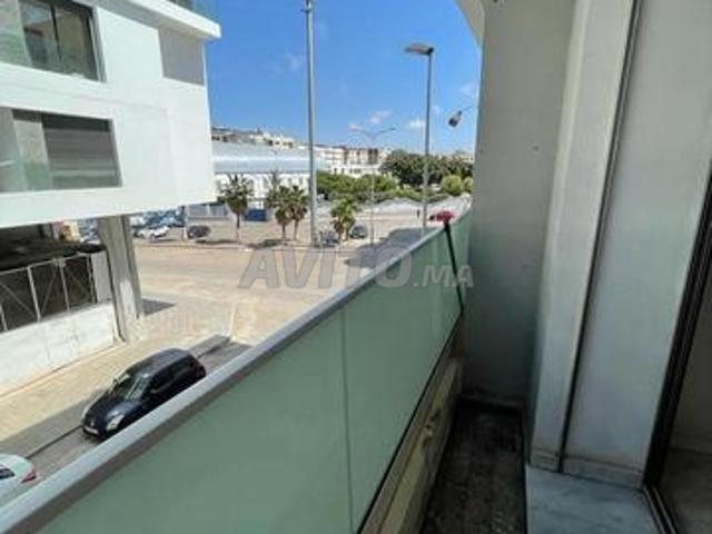 A louer appart vide au Quartier des hôpitaux