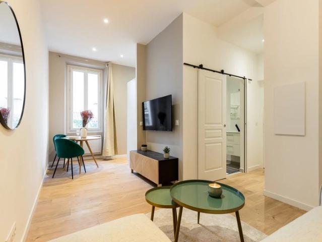 A Louer Appartement Marseille 13006 / Lodi Type 2 Rénové