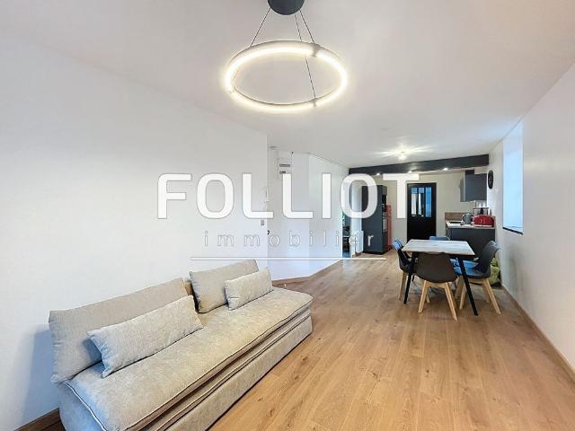 A LOUER Appartement meubl� � l'ann�e 3 pi�ces � Granville