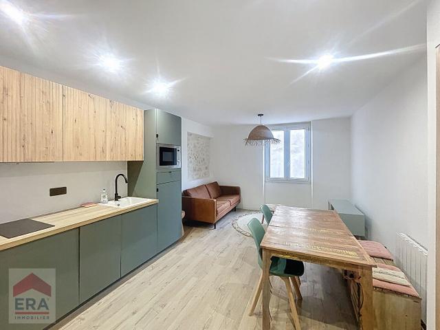 A louer appartement meublé type 2 Marseille 13002 Panier lenche