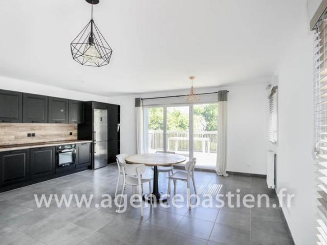 A LOUER APPARTEMENT MEUBLE TYPE 4 DUPLEX DE 85.16m2 T