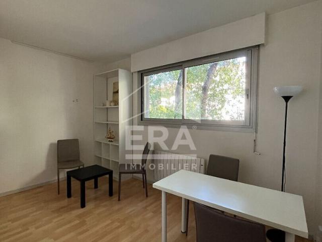 A louer appartement meublé de type 2 13008 Quartier PERIER