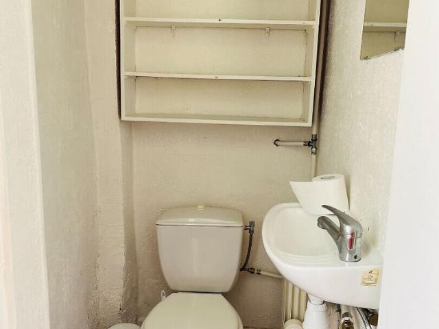 A LOUER APPARTEMENT MEUBLE EN PLEIN CENTRE VILLE DE ST QUENTIN 02100
