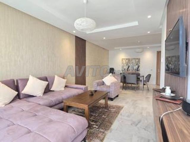 À louer appartement moderne avec piscine ELMENZEH