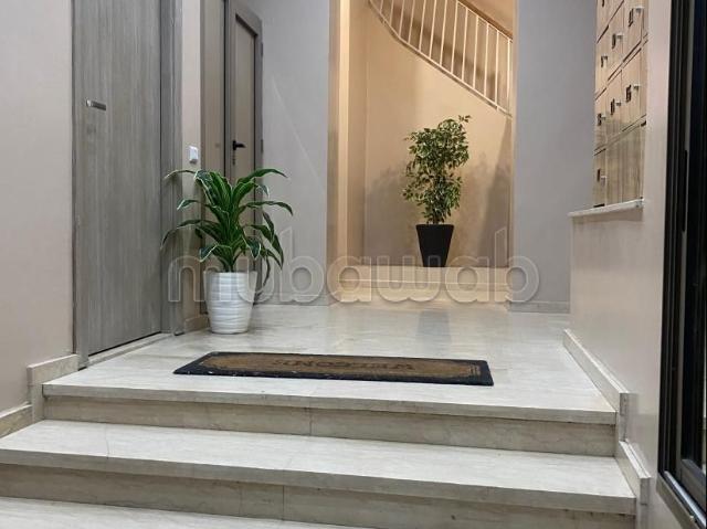 À louer – Appartement neuf à Marrakech Situé à seulement 2 minutes à pied du Club de Haouz, dans une résidence moderne, calme et sécurisée