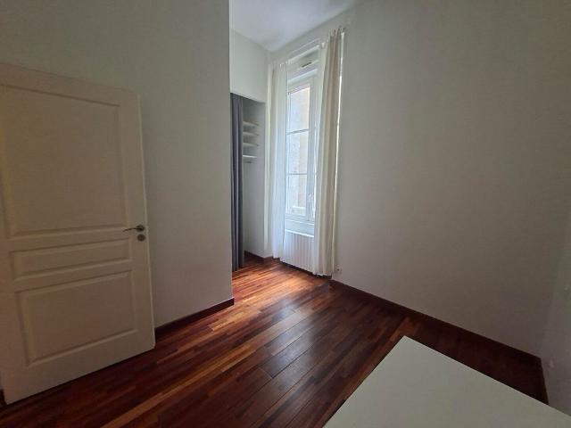 A louer, Appartement Bordeaux T2 Bis 56.04 m2