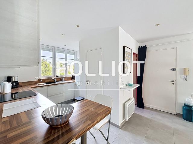 A LOUER Appartement Centre ville Coutances Meublé 3 pièce s 64.39 m2
