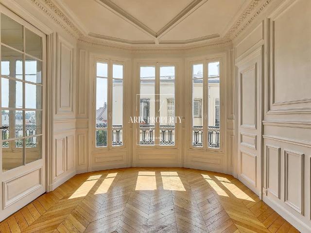 À LOUER APPARTEMENT DE PRESTIGE 4 PIÈCES CHARENTON LE PONT