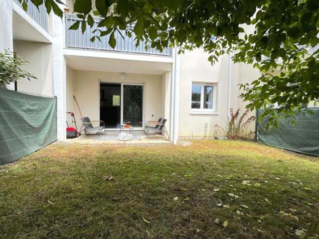 A LOUER APPARTEMENT DE TYPE 2 AVEC JARDIN SECTEUR BLAYE