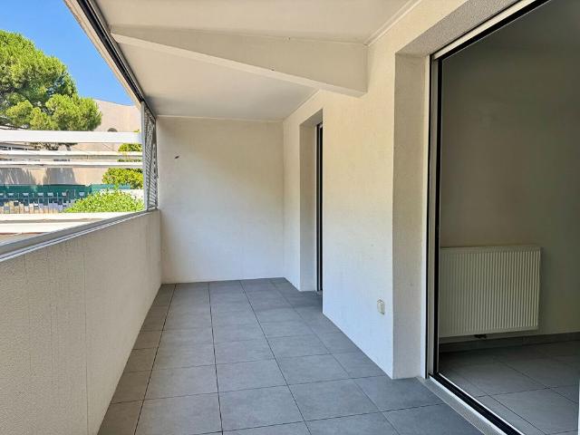 A louer Appartement de type 2 avec terrasse et box à Marseille 13008 Quartier BONNEVEINE