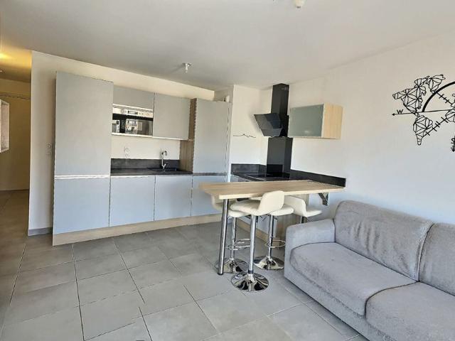 A louer appartement de type 2 avec terrasse et parking 13005 à La Timone