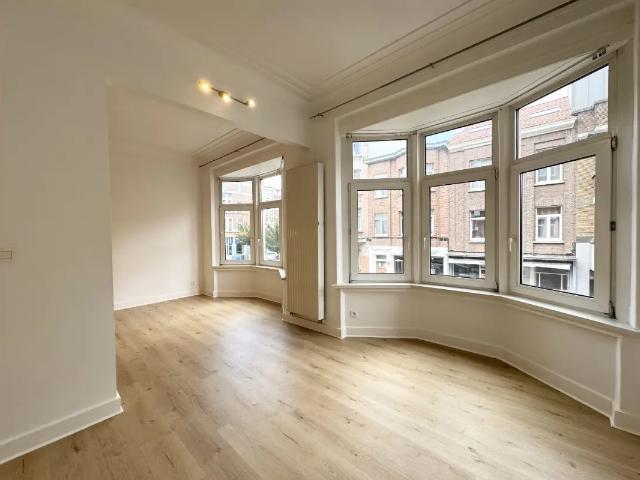 à louer Appartement Etterbeek Rue de Tervaete