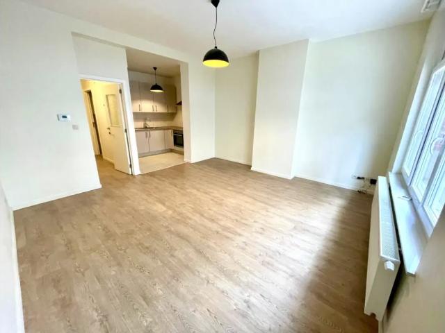 à louer Appartement Etterbeek Rue de Tervaete 99