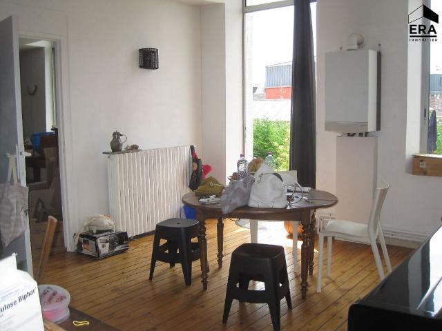 A LOUER APPARTEMENT EN PLEIN CENTRE VILLE DE ST QUENTIN 02
