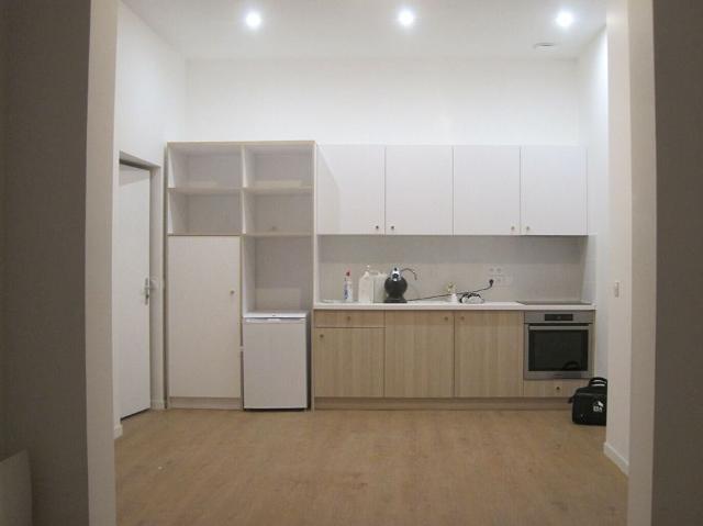 A LOUER APPARTEMENT EN RDC EN CENTRE VILLE SAINT QUENTIN 02