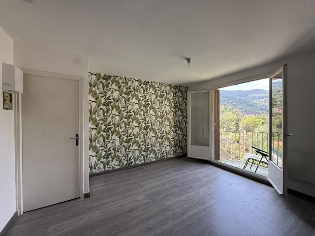 À louer Appartement entièrement rénové de type F3 avec cave Groupement Immobilier 66