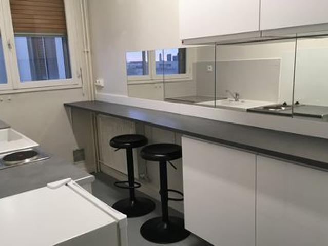 À louer / Appartement F1 / BESANCON PROCHE GARE VIOTTE 35 rue du Chasnot