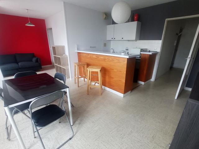 A louer APPARTEMENT F1bis / F2 CENTRE VILLE MONTLUCON