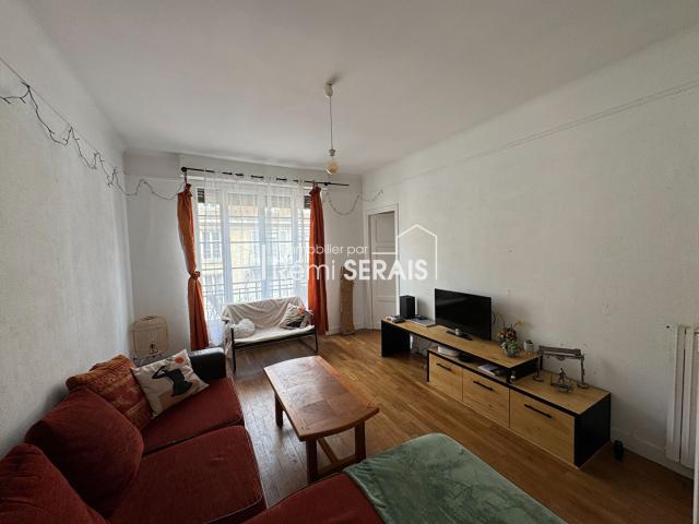 À louer ? Appartement F2 avec balcon au centre de Falaise