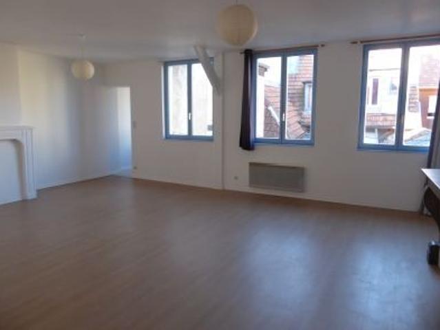 À louer / Appartement F3 / BESANCON CENTRE VILLE 1 C rue Mégevand 25000 BESANCON