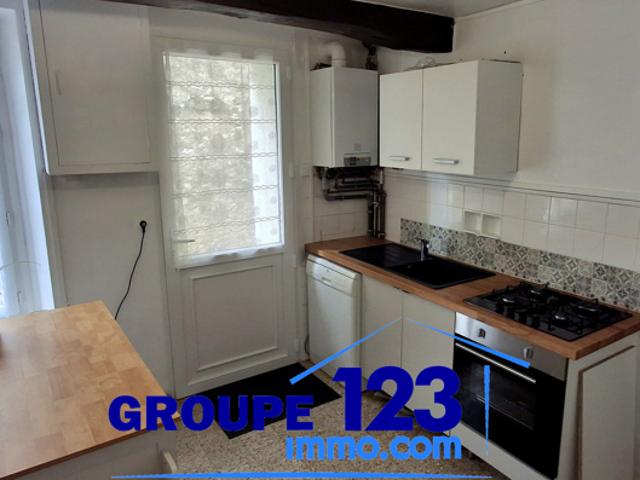 À louer Appartement F3 de 73,68 m2 Centre d'Aillant sur