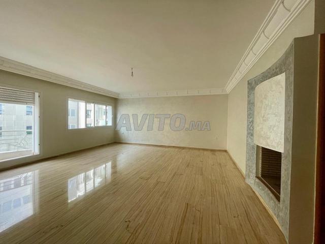 À louer appartement haut standing vide